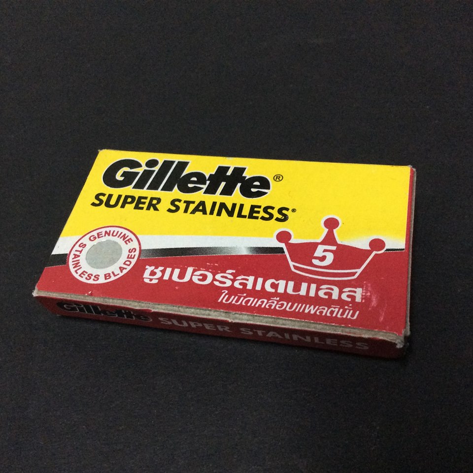 Fake_Gillette_Super_Stainless_2.jpg